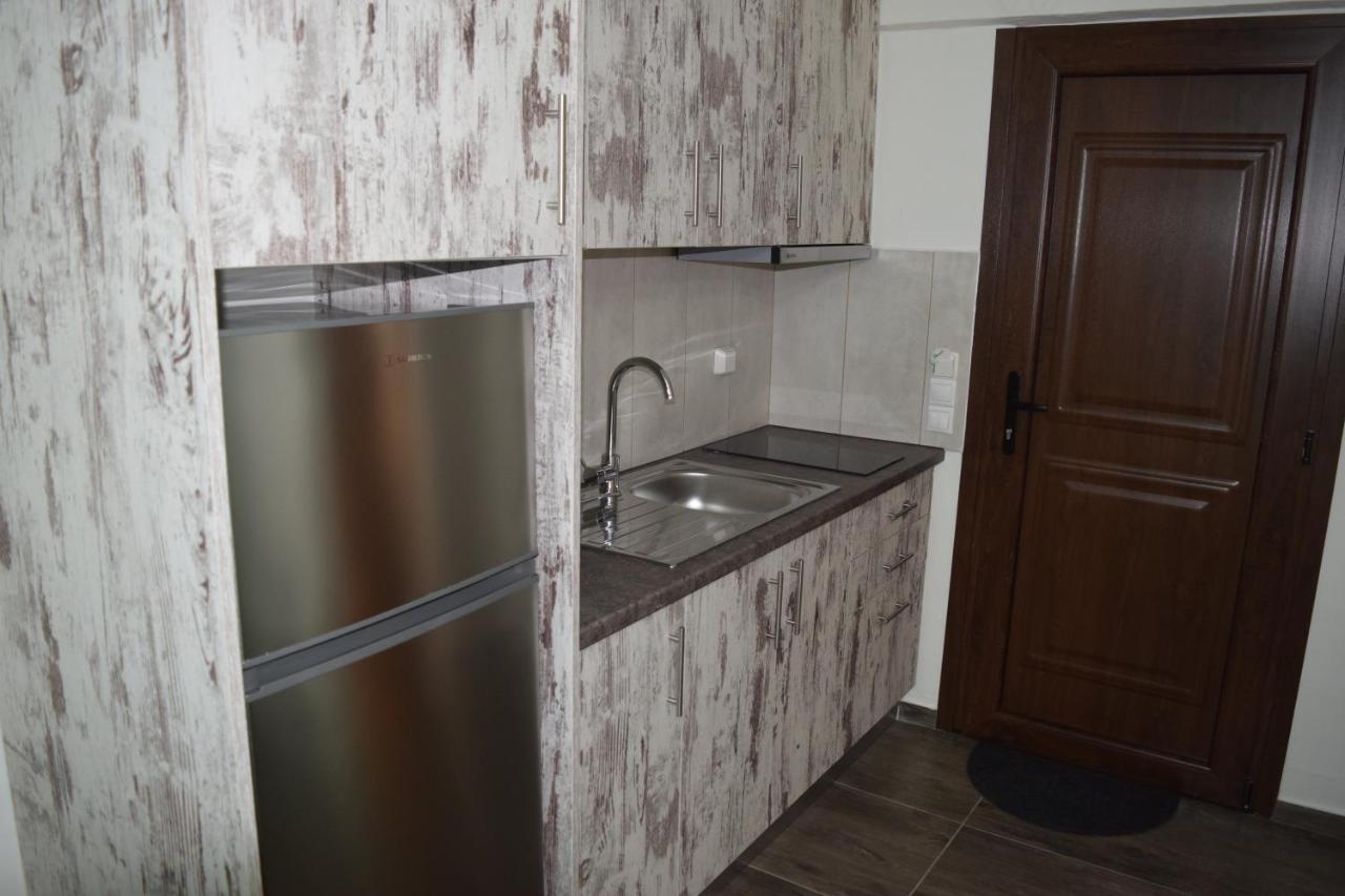 Giannis Apartment Pisses ภายนอก รูปภาพ